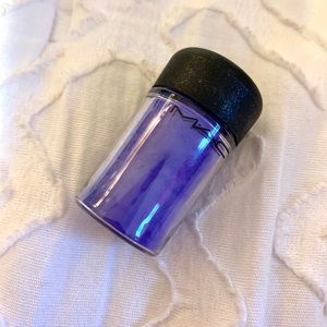 MAC cosmetics eyeshadow pigment powder